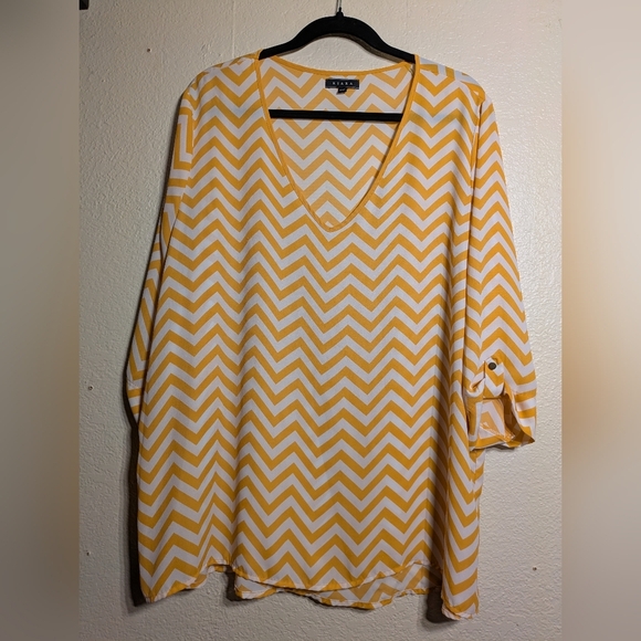 Kiara Gold and White Boxy Blouse with 3/4 Sleeves - Picture 1 of 4